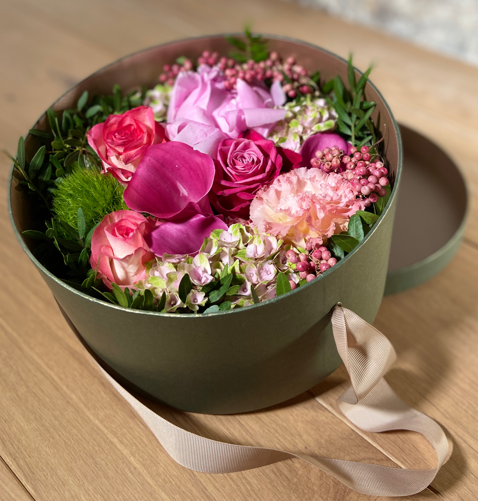 Boîte avec fleurs à l'intérieur (Petite)
