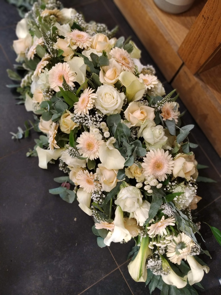 Dessus de cercueil blanc  (S)